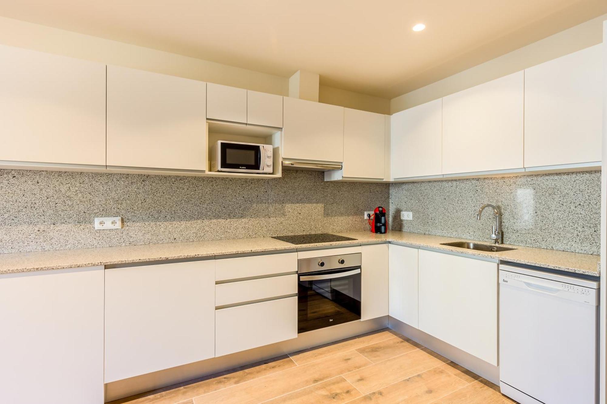 Can Cintet 21Nuevo Apartamento Moderno En Бесалу Экстерьер фото